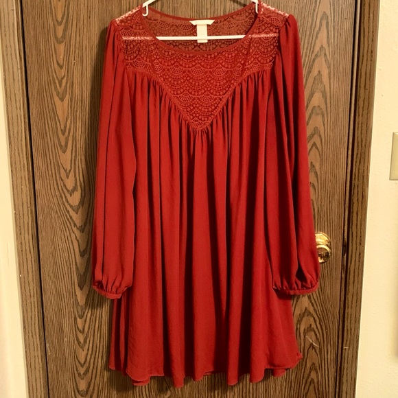 H&M Dresses & Skirts - Beautiful H&M rust red colored, flowy mini dress
